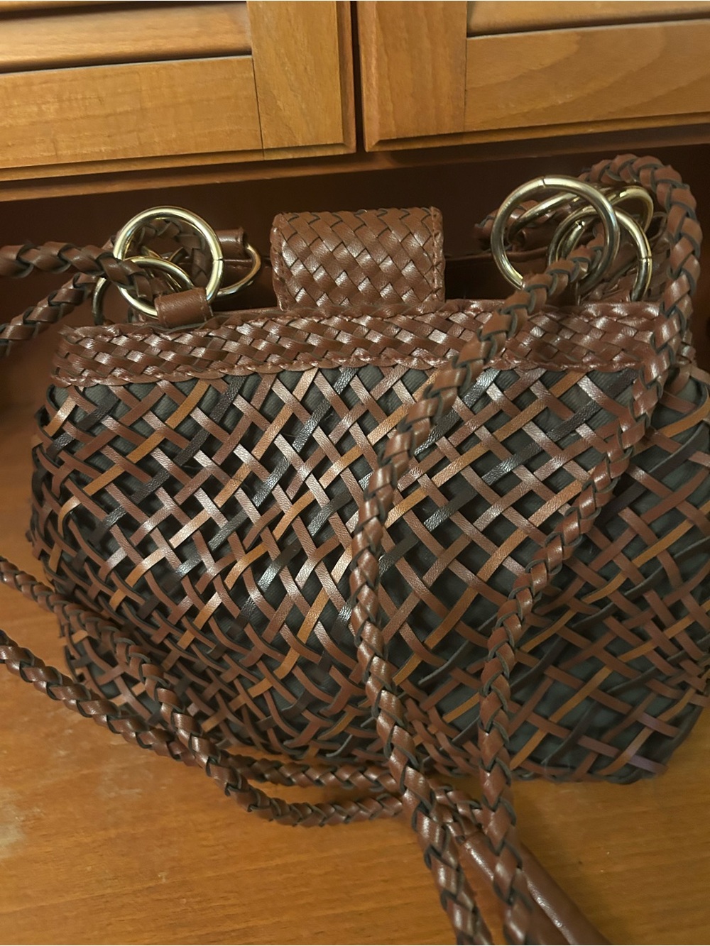 Woven Brown Bag - Stylish Handwoven Design - Picture 4 of 5